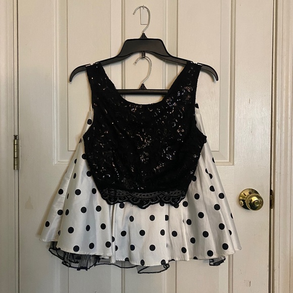 Formal set - Picture 1 of 6